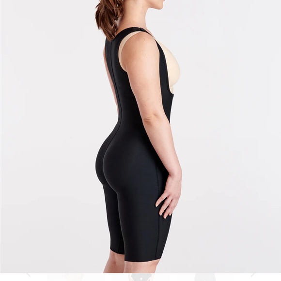 Marena Recovery Female Curves High Back girdle - Picture 3 of 12